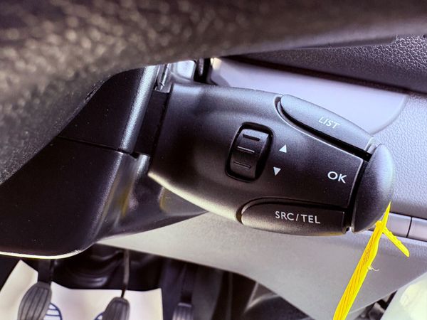 Vauxhall Vivaro 382872557