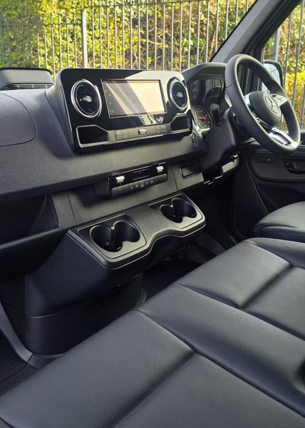 2026 Sprinter 319/36 Auto Select  Only €33 per Day 382800847