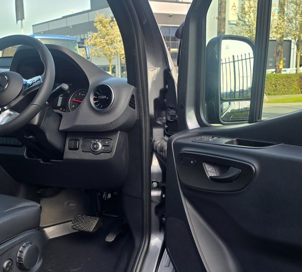 2026 Sprinter 319/36 Auto Select  Only €33 per Day 382800853