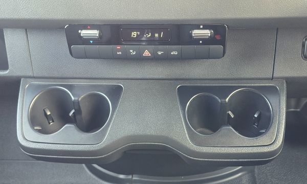 2026 Sprinter 319/36 Auto Select  Only €33 per Day 382800861