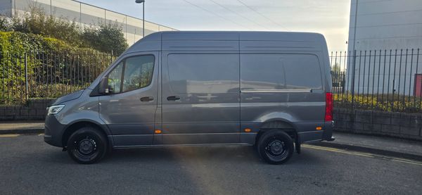 2026 Sprinter 319/36 Auto Select  Only €33 per Day 382800838