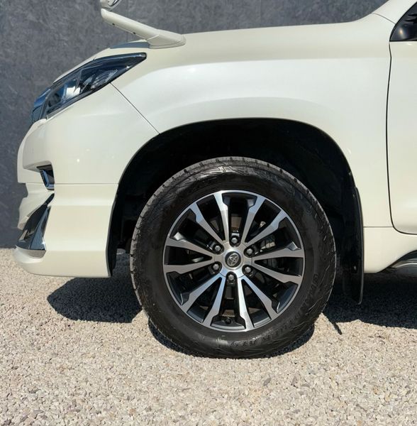 Toyota Landcruiser 2.8 D4D Automatic TX 2 Seate 382821845