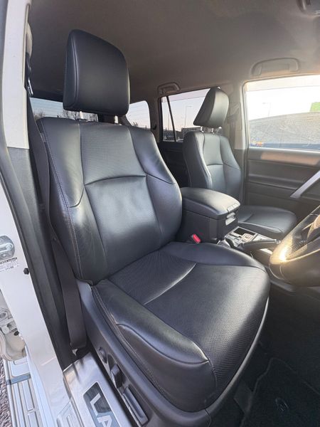 Toyota Landcruiser 2.8 D4D Automatic TX 2 Seate 382821853