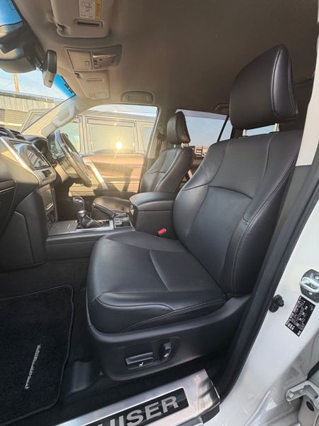 Toyota Landcruiser 2.8 D4D Automatic TX 2 Seate 382821858