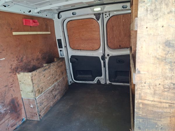 Nissan Primastar 221 LWB 2.0L...Price includes Vat 382954927