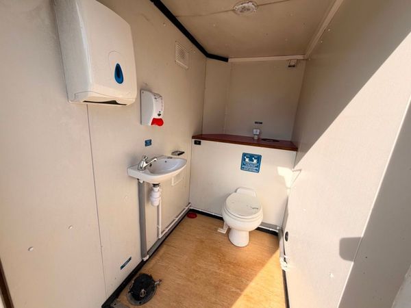 25 X 9 welfare cabin , toilet , canteen , generato 382964977