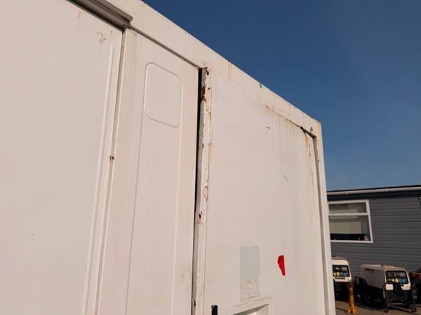 25 X 9 welfare cabin , toilet , canteen , generato 382964981
