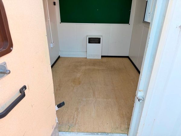 25 X 9 welfare cabin , toilet , canteen , generato 382964988