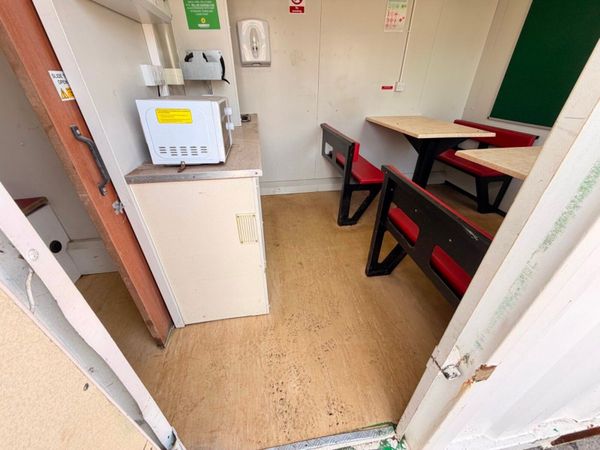 25 X 9 welfare cabin , toilet , canteen , generato 382964998