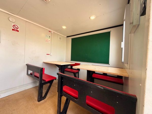 25 X 9 welfare cabin , toilet , canteen , generato 382965000
