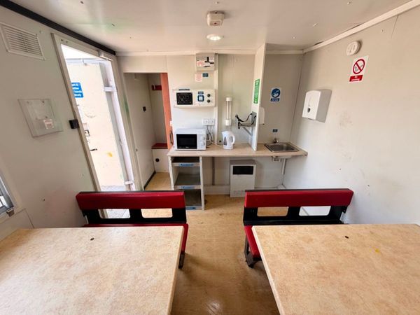 25 X 9 welfare cabin , toilet , canteen , generato 382965003