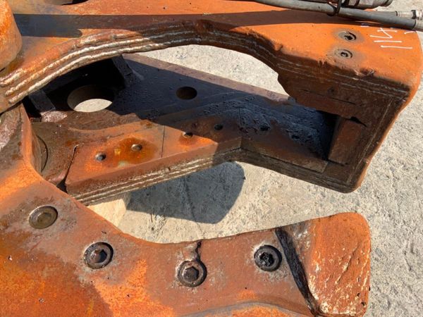 DEMOLITION SHEARS ATTACHMENT.....90 mm PINS. 382971251