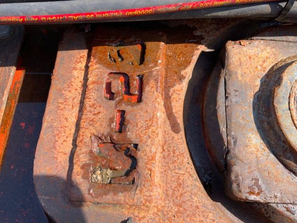 DEMOLITION SHEARS ATTACHMENT.....90 mm PINS. 382971274