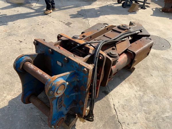 SCRAP METAL SHEARS ATTACHMENT....80mm PINS. 382971205