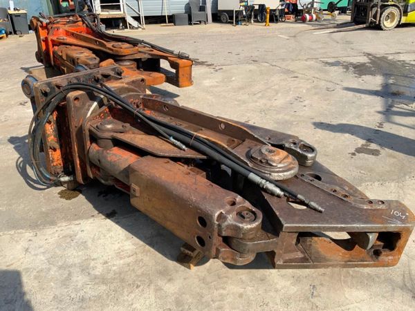 SCRAP METAL SHEARS ATTACHMENT....80mm PINS. 382971216