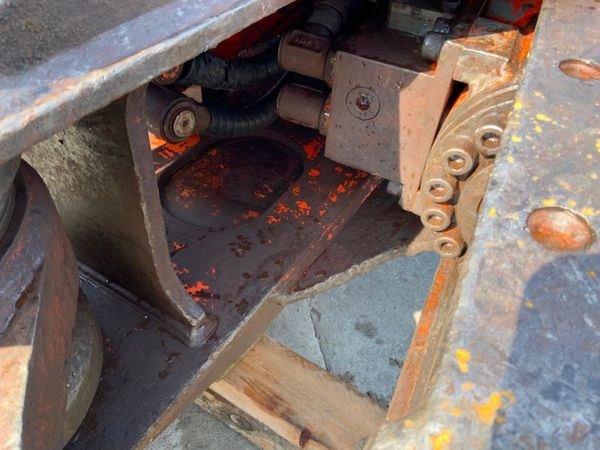 SCRAP METAL SHEARS ATTACHMENT....80mm PINS. 382971217