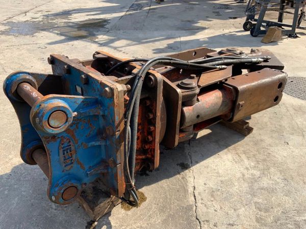 SCRAP METAL SHEARS ATTACHMENT....80mm PINS. 382971222