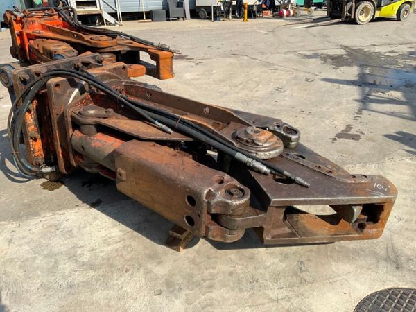 SCRAP METAL SHEARS ATTACHMENT....80mm PINS. 382971225