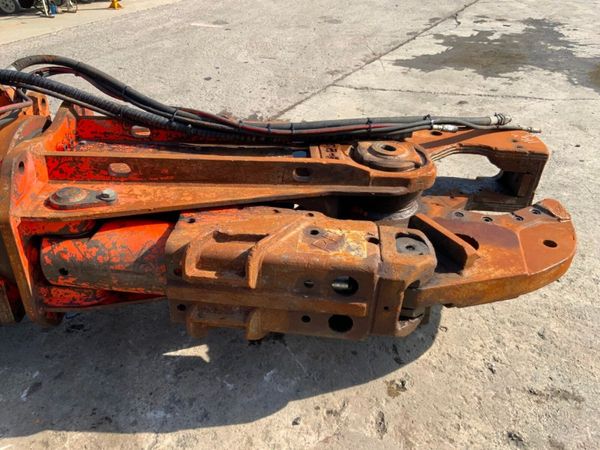 SCRAP METAL SHEARS ATTACHMENT....80mm PINS. 382971233