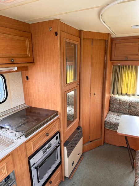 ✨BARGAIN ABI MAURADER 4-5 BERTH✨ 382976233