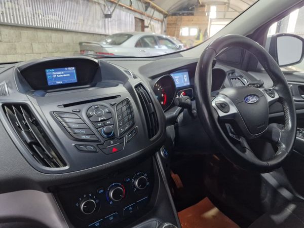 2016 Ford Kuga 2.0 150 Bhp AWD Commercial 382936069