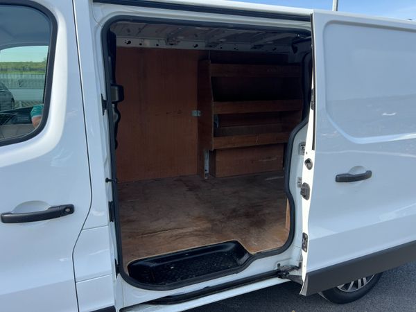 2020 (202) Renault Trafic B-Ness + Energy 2.0 DCI 383096658