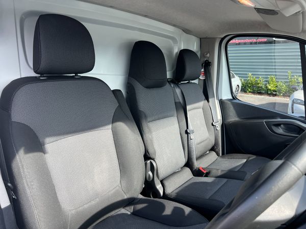 2020 (202) Renault Trafic B-Ness + Energy 2.0 DCI 383096662