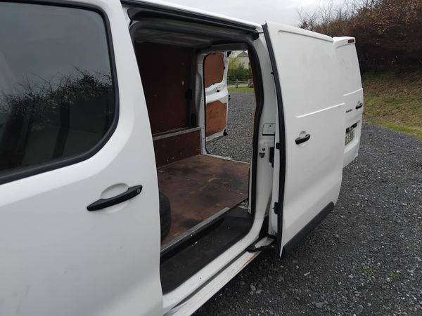 Citroen Dispatch 2018 383185300