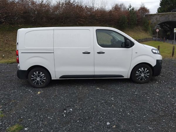 Citroen Dispatch 2018 383185320