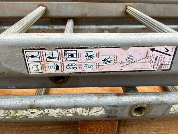 SCAFFOLDING ACCESS LADDERS.............424v. 383100006