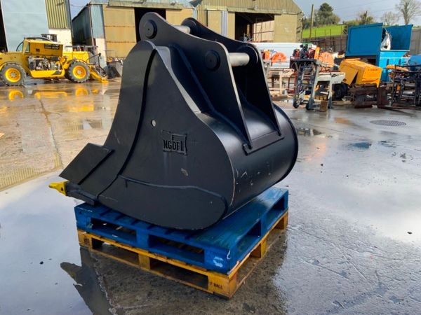 UNUSED 36" DIGGING BUCKET......80mm PINS.....7453. 383246157