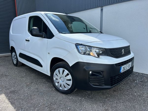 2020 Peugeot Partner 130km 383292750
