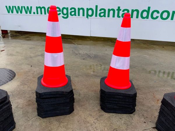UNUSED 28" TRAFFIC SAFETY CONES.......478. 383221914