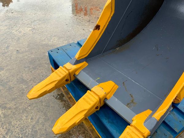 UNUSED 24" GEO XD  BUCKET.....65mm PINS......7438. 383221921