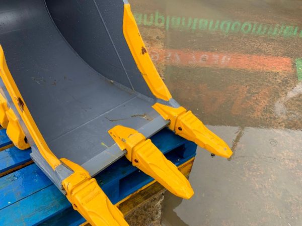 UNUSED 24" GEO XD  BUCKET.....65mm PINS......7438. 383221922