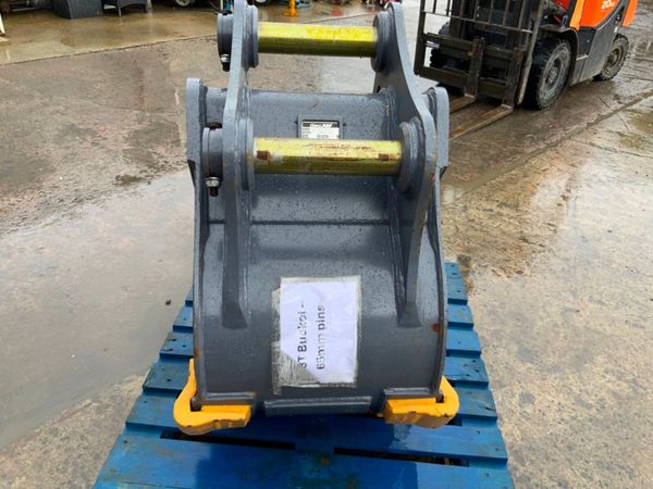 UNUSED 24" GEO XD  BUCKET.....65mm PINS......7438. 383221930