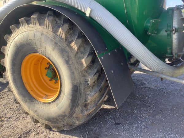 Used Major 2400 tanker with Dribble bar 383356134