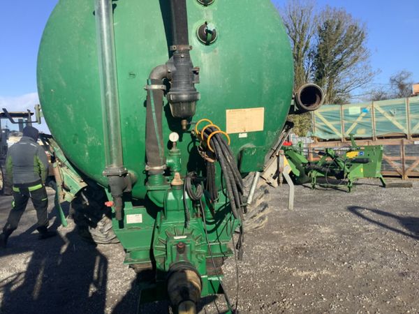 Used Major 2400 tanker with Dribble bar 383356138