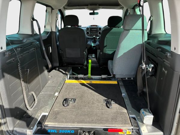 Peugeot Partner *wheelchair accessible* 383388185
