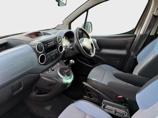 Peugeot Partner *wheelchair accessible* 383388193