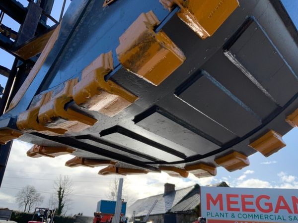 UNUSED 36" GEO XD BUCKET......80mm PINS.....7122. 383305556