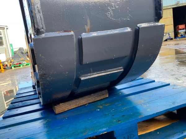 UNUSED 24" GEO XD BUCKET......80mm PINS......7436. 383305563