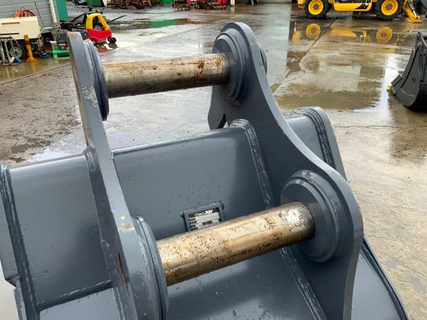 UNUSED 36" GEO XD BUCKET......80mm PINS.....7122. 383305525