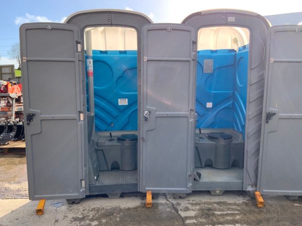 PORTABLE SITE TOILET / BUILDERS LOO.........5171. 383330344