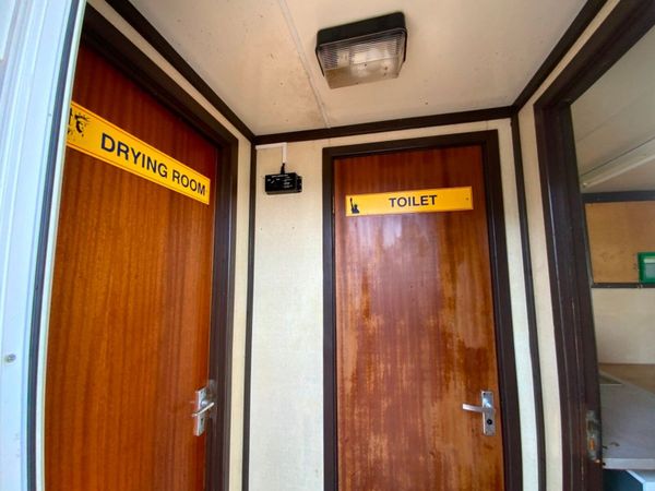 22ft WELFARE SITE OFFICE CONTAINER........849. 383330375