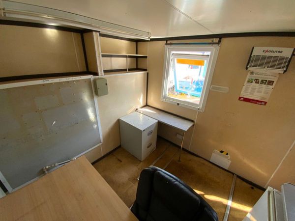 22ft WELFARE SITE OFFICE CONTAINER........849. 383330376