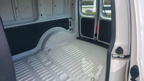 Volkswagen Caddy 2015 immaculate condition 383338407