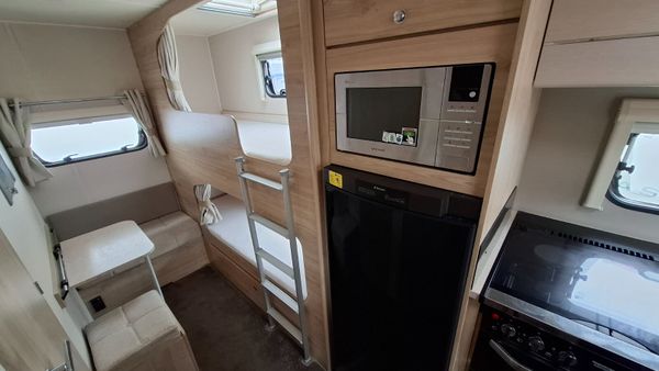 Elddis Avante 6 berth caravan 383443167