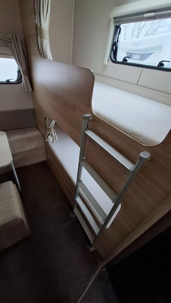 Elddis Avante 6 berth caravan 383443173
