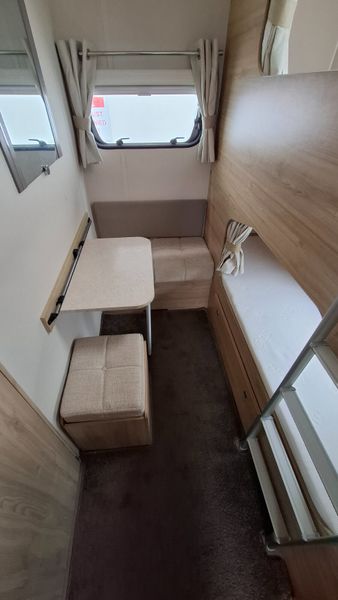 Elddis Avante 6 berth caravan 383443176